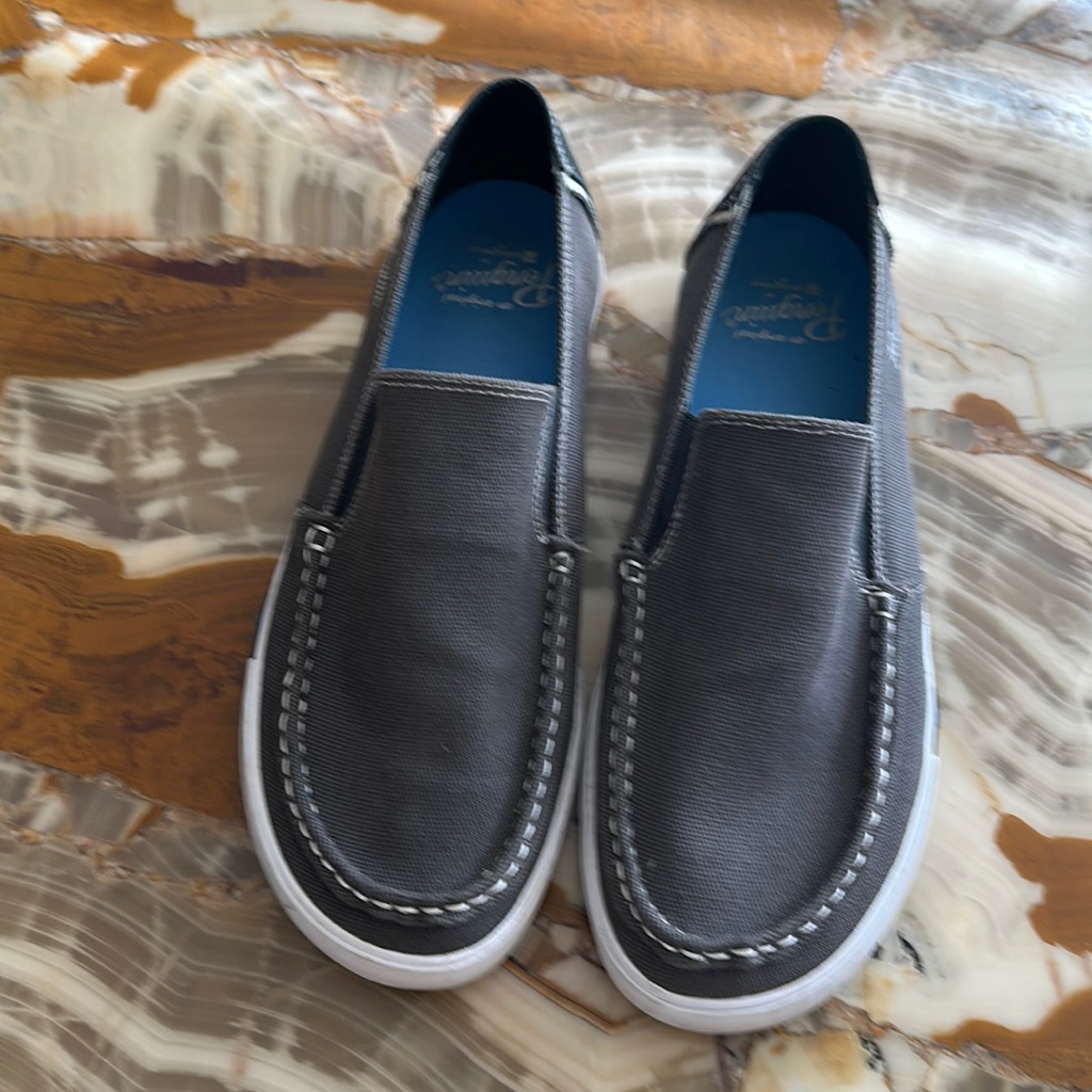 Mens Loafer Penguin Brand Size 11 Mens Loafer Penguin Brand Size 11